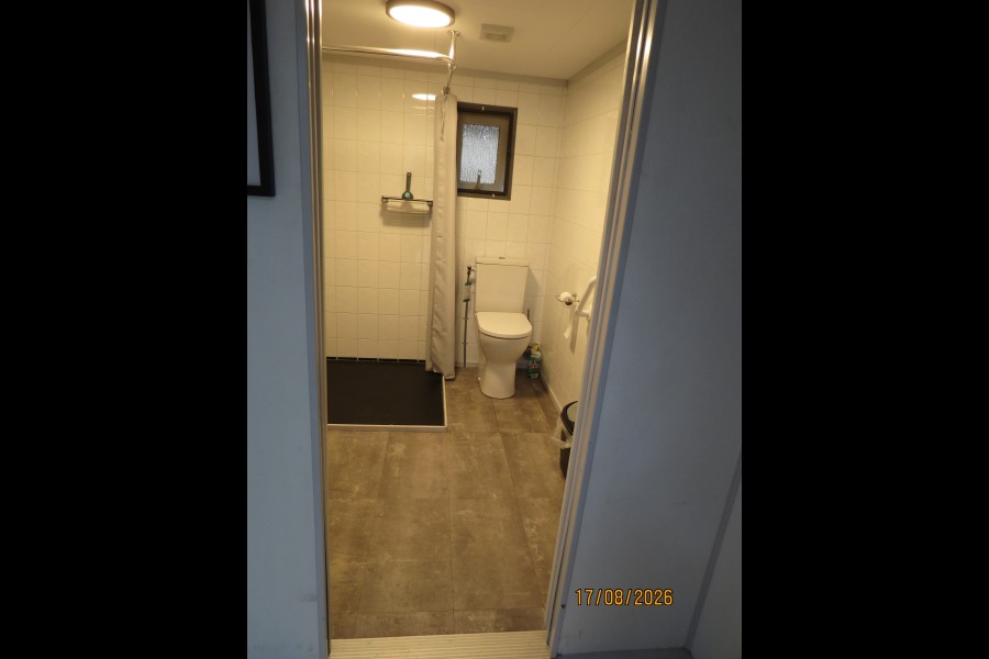 toegangsdeur badkamer.JPG